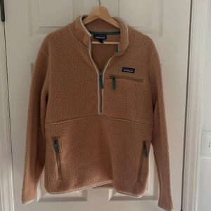 Patagonia Taupe/Beige Sherpa Half-Zip Pullover with Green Accents